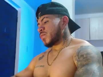 adam_shilder7 🎧 webcam