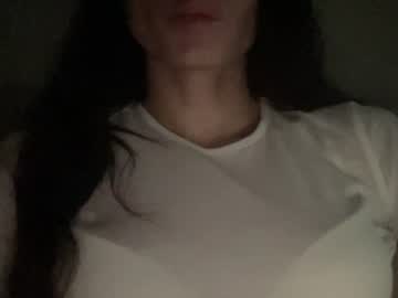 adelemill 🦎 live naked stream