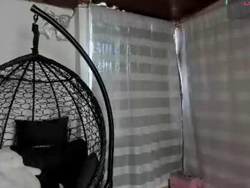 adorabolt ⛄ live show