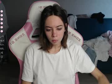 allie_hazie 🎿 chatroom