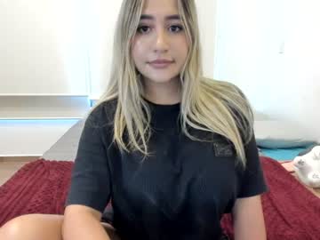amelie_bunny_real 🤸 webcam