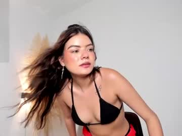 ariana_x1 live