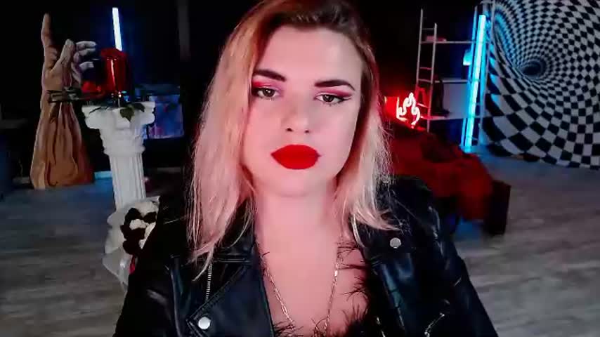 arianasaint 😠 live online chat