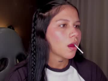 ashleytravis_ live
