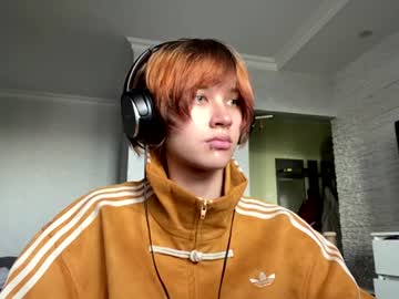 ashliemosko 🦇 live chat