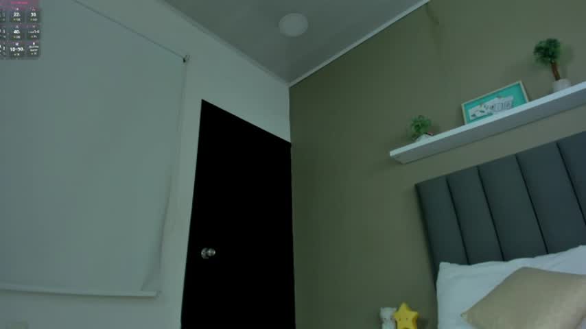 ayla13_ 🤟 online nude chat