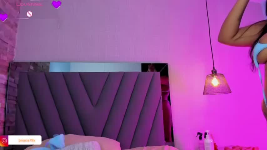 briana_z 🍜 online sex webcam