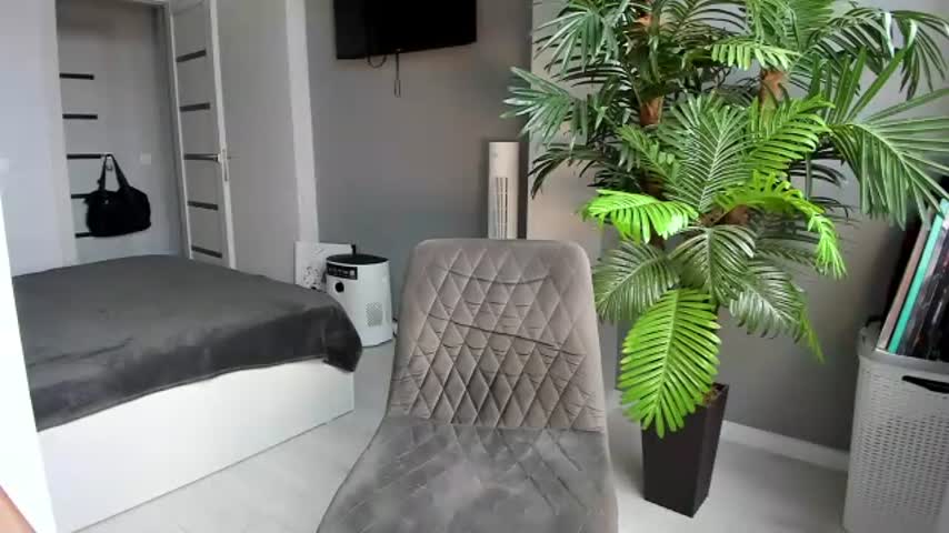 cambabby 🐥 naked cam chat