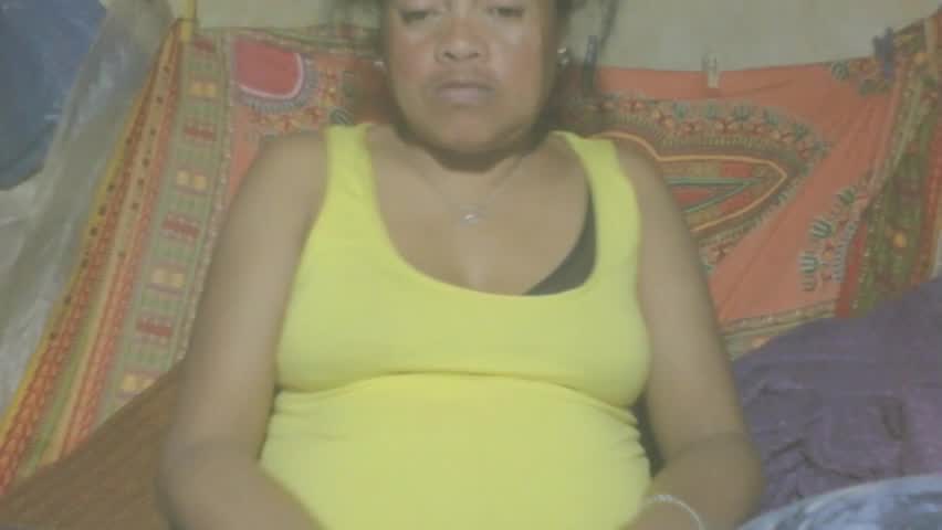 carinesexy69 live