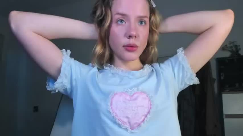 cuteasfuck_ 🌍 free naked chat
