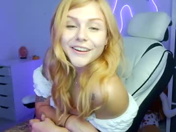 daisie_red 🐟 online naked stream