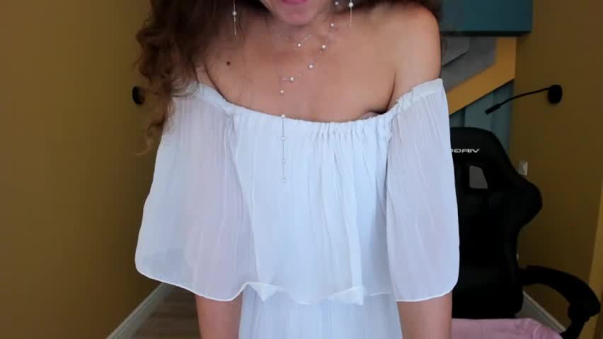 ellalongs ⚾ live online chat