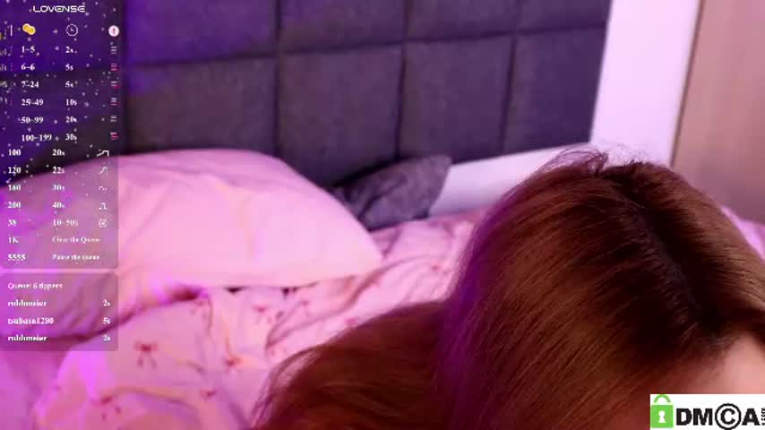 ellesse_ 💿 free webcam