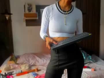 evaa_campbell live