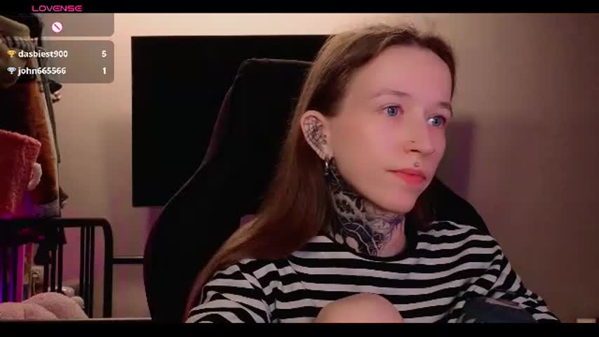 fran_bow 🅱 online sex cam