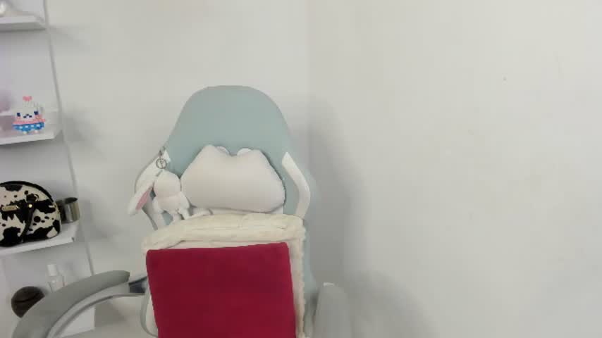 hollycute54 💭 live cam