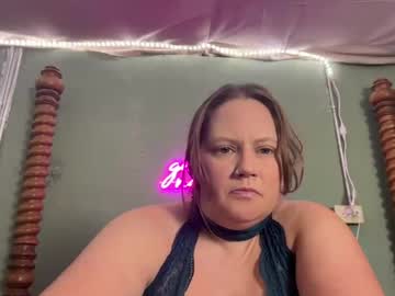 hotmomboss live