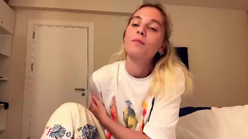 janeeiland 👑 live sex chat