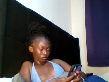 jazlyn_ari live