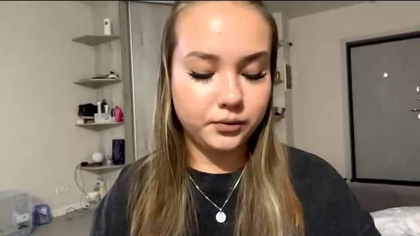 joanborek 🛎 chat