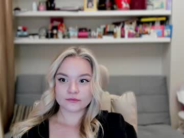 kara_smith_ live