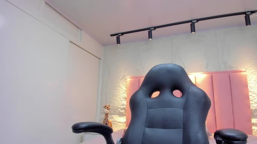 katiamoss 🥁 live naked cam
