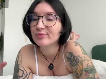 keokistar 🦁 live nude cam