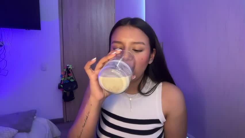 kimmi_foxy 🛅 naked chat