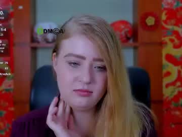 kristy_moon_ live