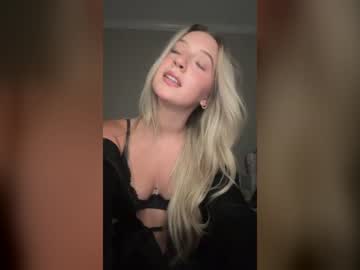 lilajames_ live