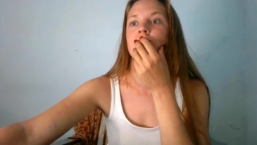 lora879 🐃 live chat