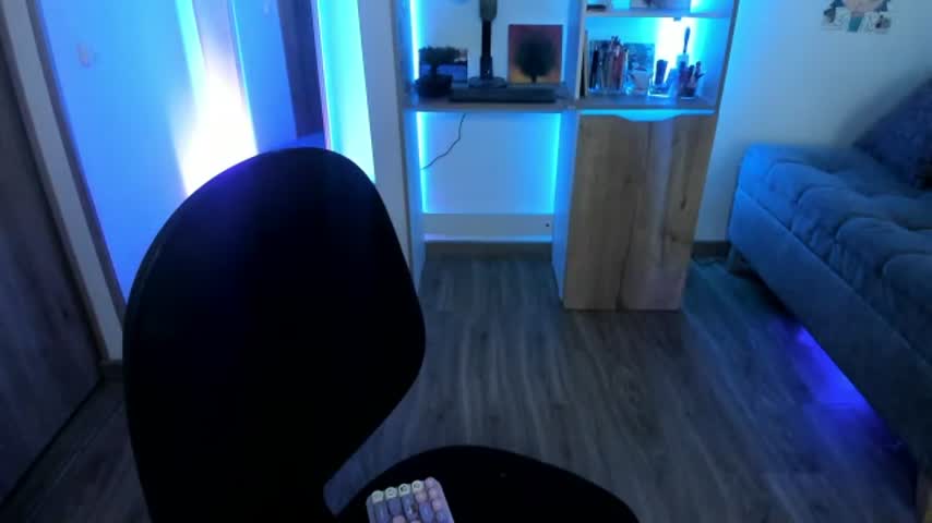 lunivyra 🧤 live nude chat