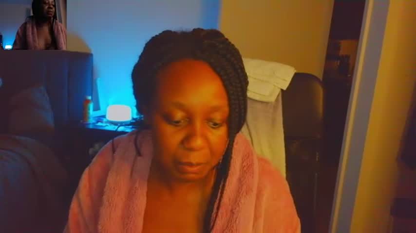 lusciousdarklips666 live