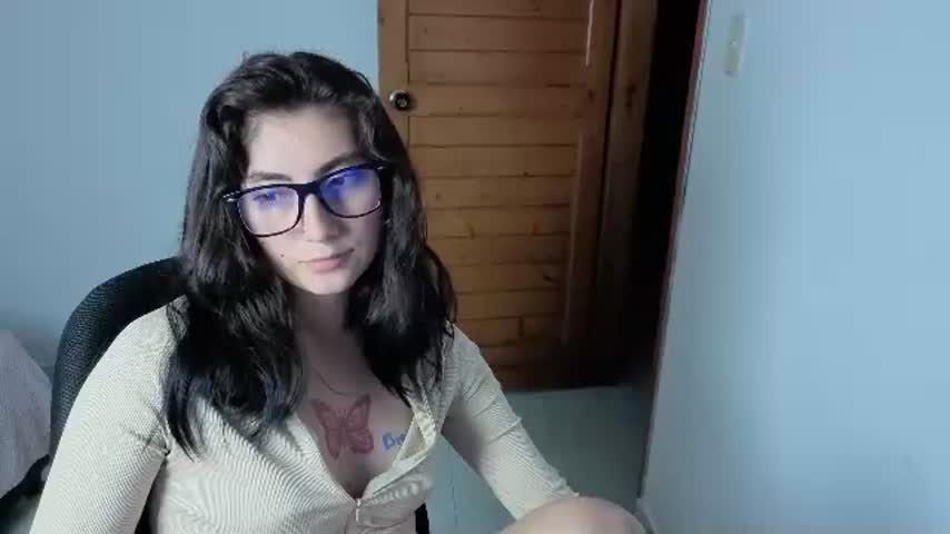 mariagh_ 🛐 live chat