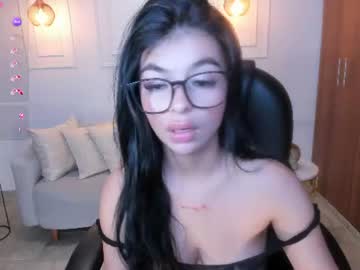 melina_rouge 💜 online nude chat