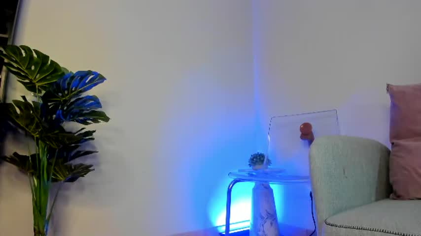mia__milan ⛪ free live webcam