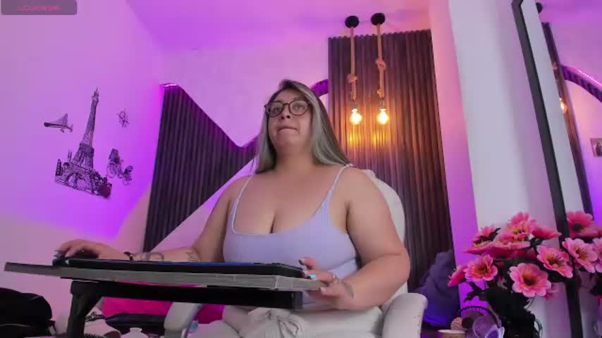 mia_dreaam 👏 naked cam chat