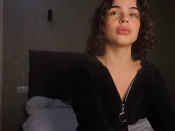 millyclaarss live
