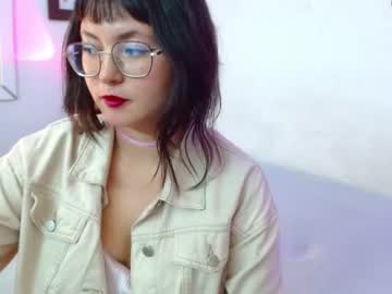 mily_baker 🕧 live naked stream