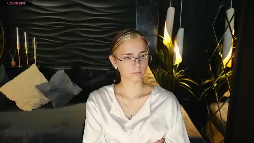 molly_mild 🐆 live stream