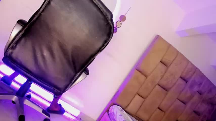 naomi_coxs 🌀 chat
