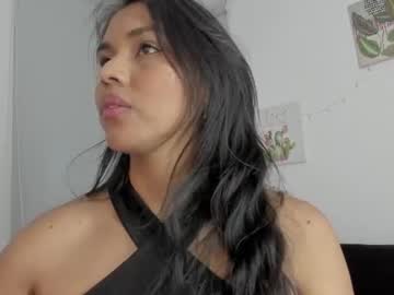 naomy_foxx1 live
