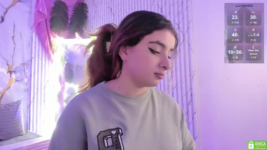naomy_tay1 live