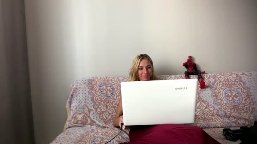 nickyglow 💶 sex chat