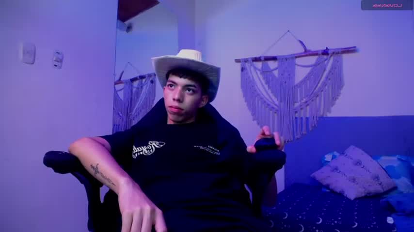 nico_nik 💷 live sex chat
