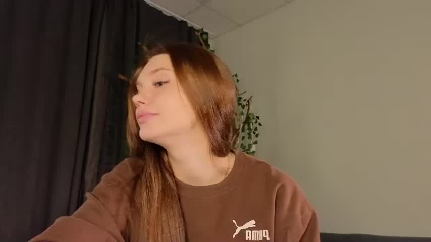 nicole_broown live