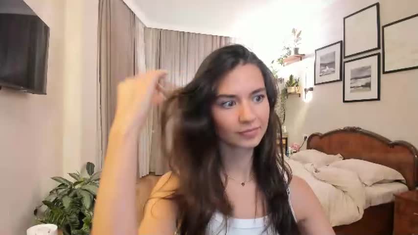 nicoleluuv 🥝 free live webcam