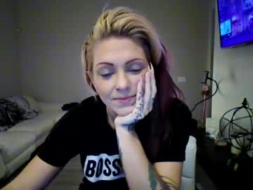 nikki_kiss33 live