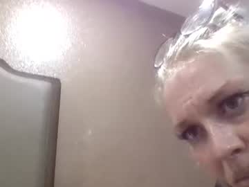 nofeenomee 🐿 live sex webcam