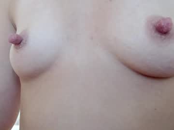 nori_ley 🗺 naked cam chat